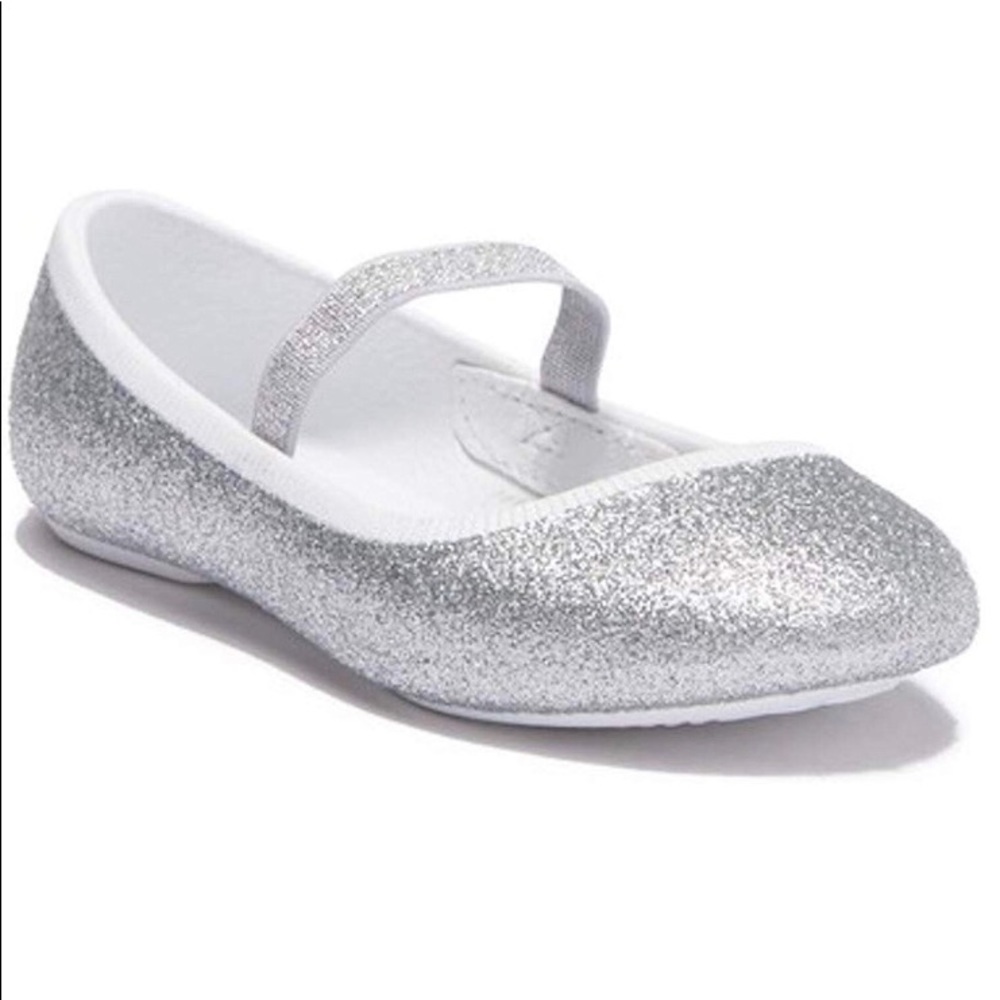 anti-microbial, odor resistant native shoes